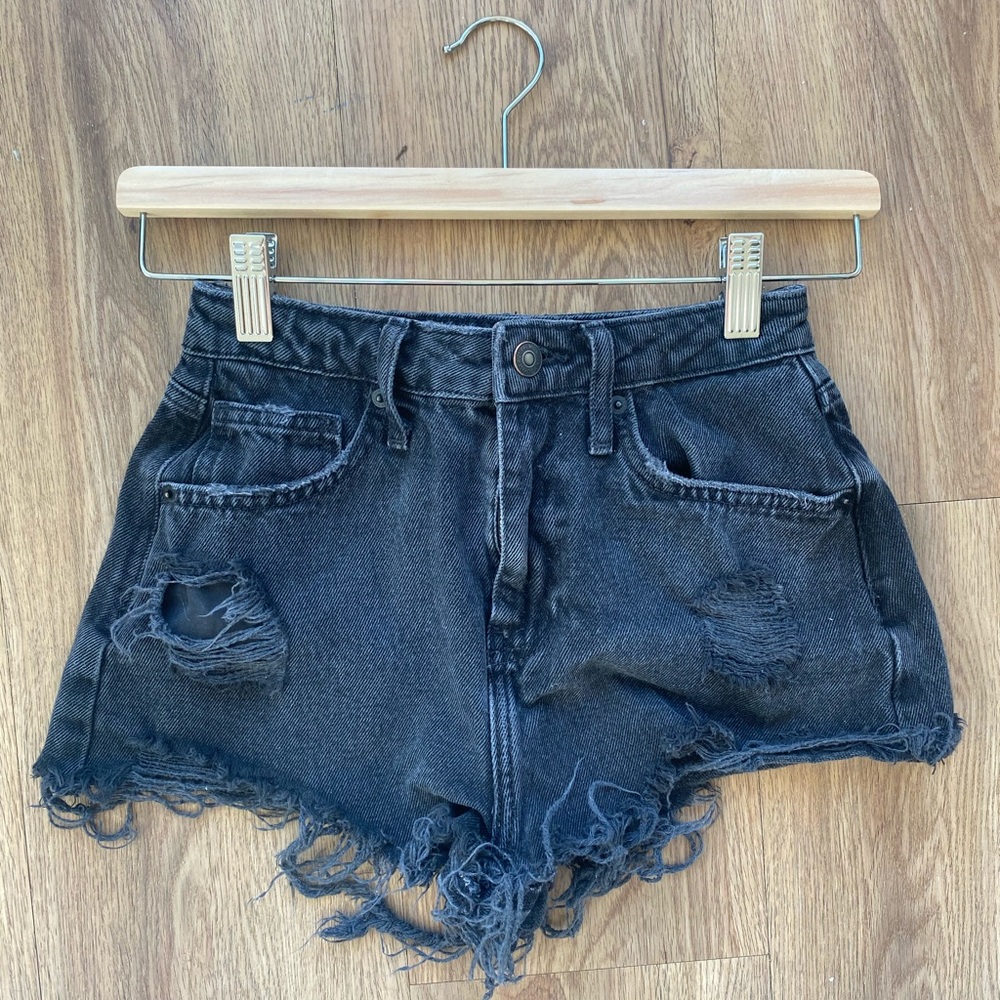 BLACK RIPPED DENIM SHORTS